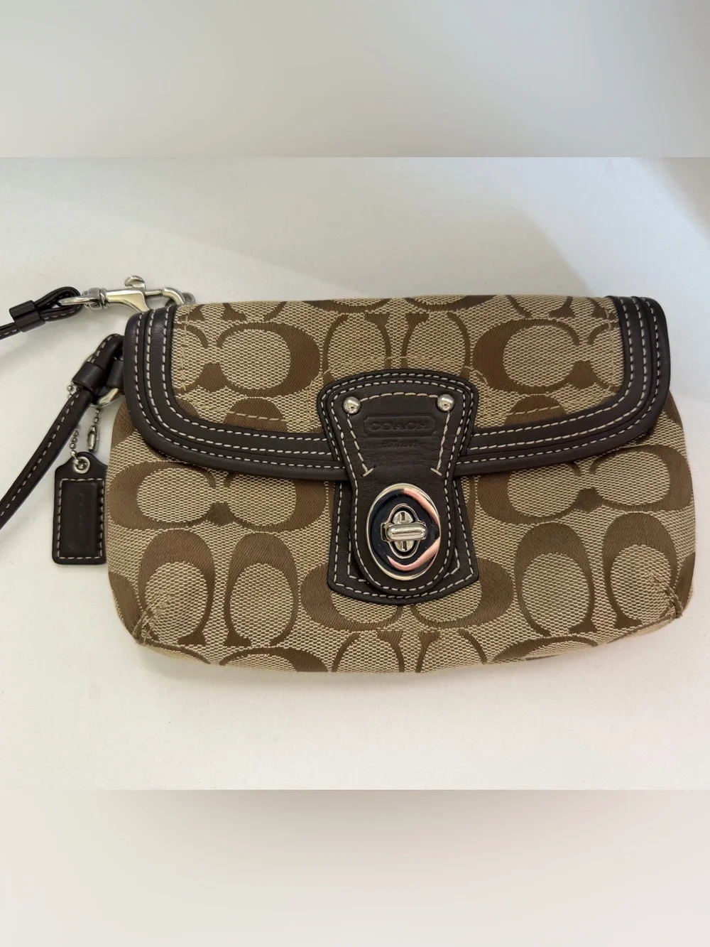 Vintage Coach Legacy Signature Turnlock Wristlet Y2K Khaki Brown